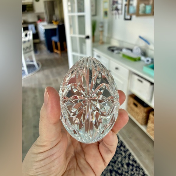 Authentic Heirloom Waterford Crystal Annual Egg mid-late 90’s Paperweight